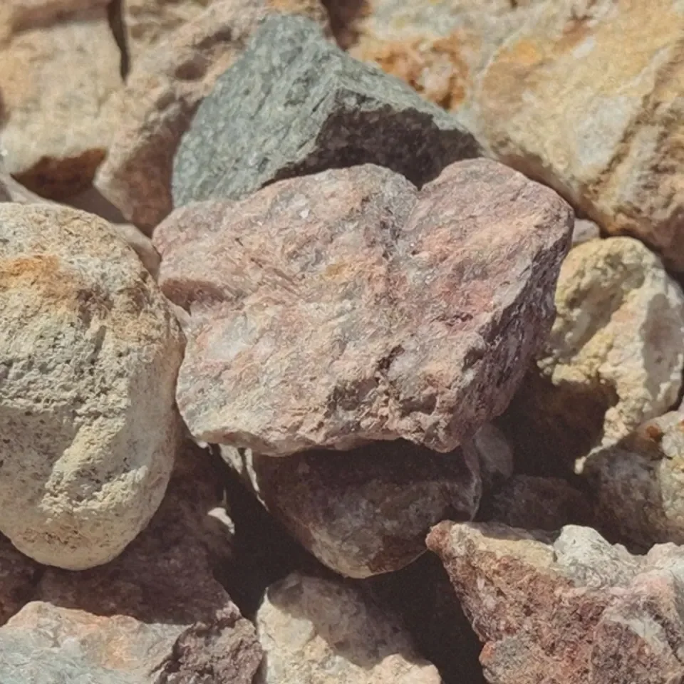 Three-quarter-inch Wine Country burgundy landscape rock